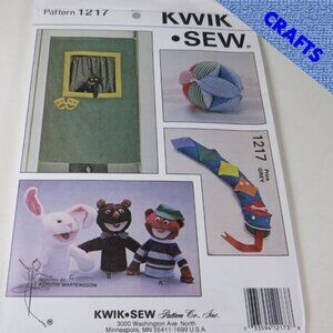 Kwik Sew 1217 Sewing Pattern NEW UNOPENED Puppet Theater & Puppets